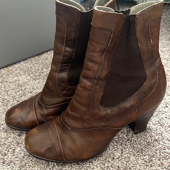 Born boots size 7 leather upper - Picture 1 of 6